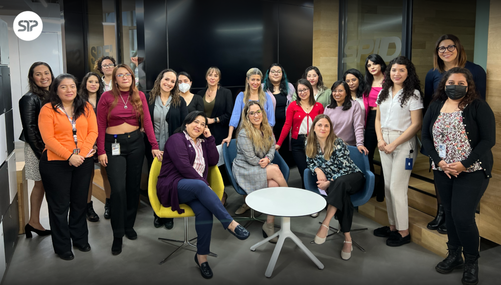 Mujeres-fintech-cuerpo-del-blog-1024x583