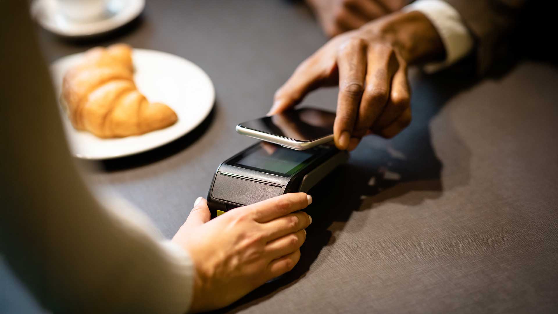 Unión del sector, la revolución que necesitan los pagos digitales en México para una economía más inclusiva: STP Summit